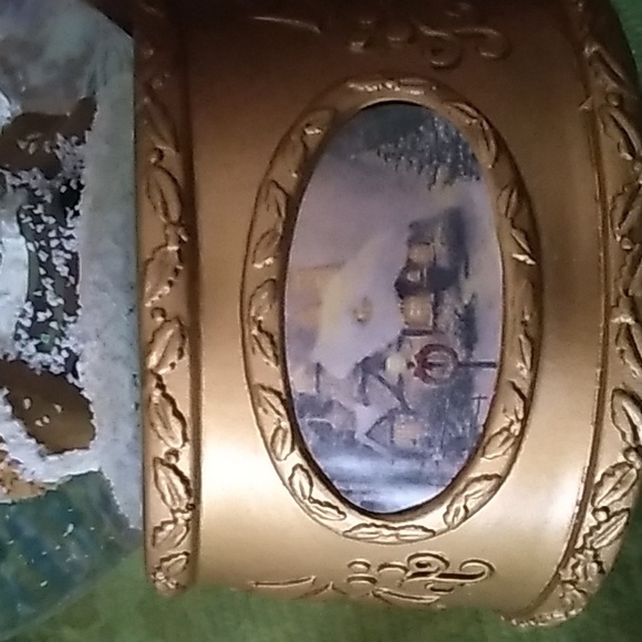 Vintage Musical Water Globe Santa Thomas Kinkade Painter of Light - Picture 6 of 16